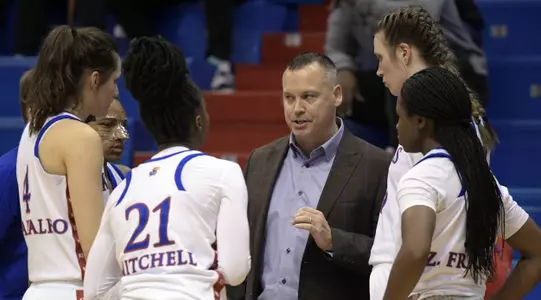 Schneider wins 450, Jayhawks hold off Saint Louis Image