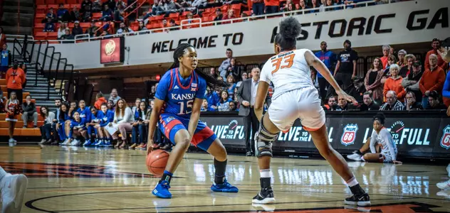 Kansas Suffers First Loss of the Season to Oklahoma State, 67-49 Image