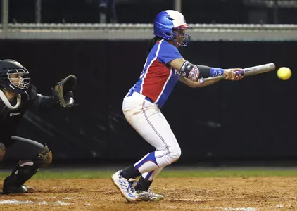 Late Rally Lifts Kansas Past Kent State, 6-2 Image