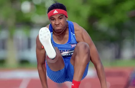 Conley highlights Jayhawks’ day in Manhattan Image