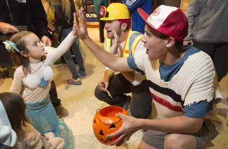 Jayhawks Collect Food Items During Trick or Treat So Others Can Eat Event Image