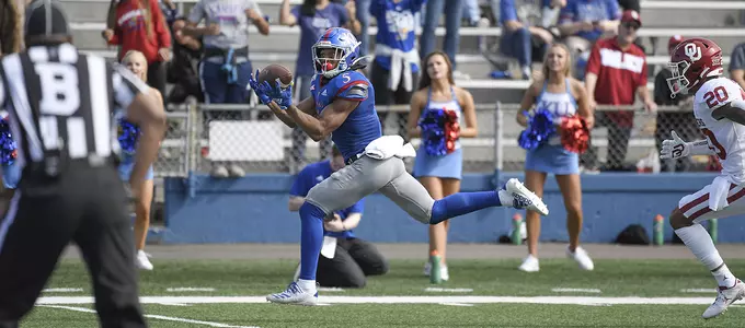 Jayhawks fall to No. 6/4 Sooners, 45-20 Image
