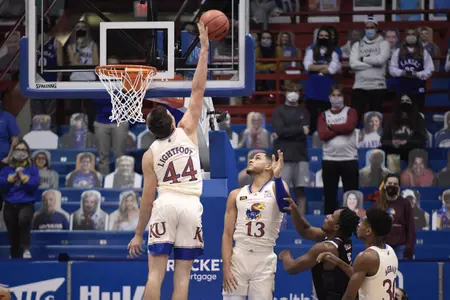 Lightfoot Provides Spark in Friday’s 95-50 Win Over Omaha Image