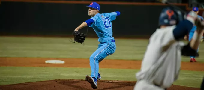 Late Rally Lifts Jayhawks to 4-2 Victory Against Illinois Image