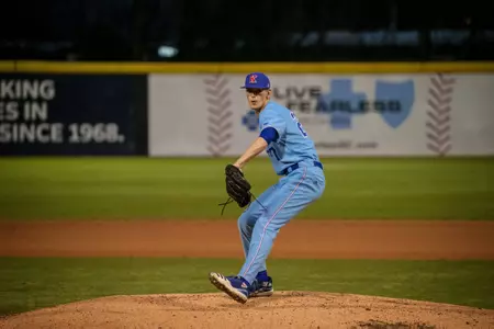 Kansas Loses Close One to Western Carolina Image