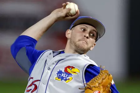 Early Gopher Offense Outlasts Jayhawks, 12-7 Image