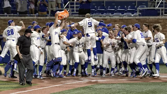 Cosentino, Jayhawks walk off Oklahoma in 10 innings Image