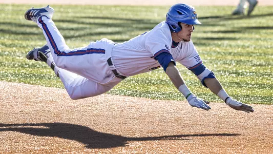 Jayhawks top Omaha in Monday tilt Image