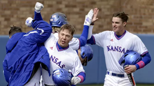 Baylor defeats Kansas in first game of doubleheader Image