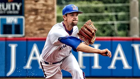 Villines named to Stopper of the Year Watch List Image