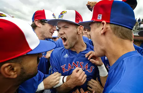 Jayhawks down Longhorns in Sunday rubber match Image