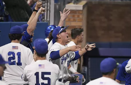 Karre and Kansas bullpen down K-State in Friday thriller Image