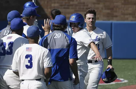 Kansas clinches Sunflower Showdown series in dramatic fashion Image