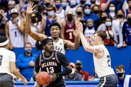 Kansas Duo Named CoSIDA Academic All-District 7 Image