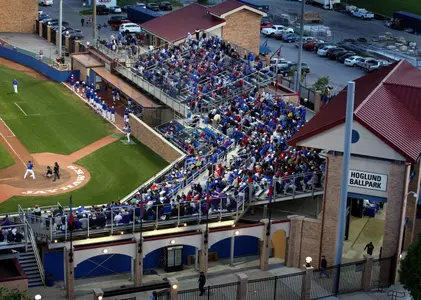 Kansas Hosts Dartmouth for Weekend Series Image