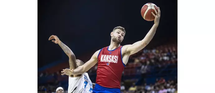 Kansas Outlasts Bahamian National Team, 92-87 Image