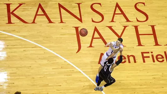 No. 14/13 Jayhawks soar past Omaha, 109-64 Image