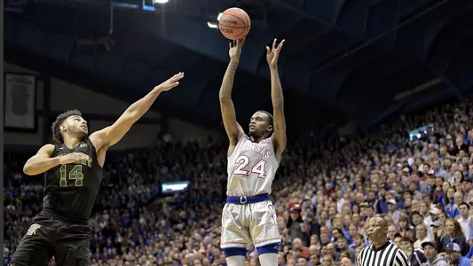 Vick shoots No. 2 Kansas to a win over Vermont, 84-68 Image