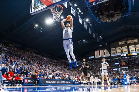 No. 8 Kansas Knocks Off No. 4 Houston, 78-65 Image