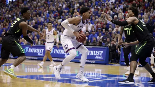 Kansas tops Baylor, completes undefeated season at home Image