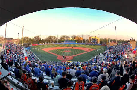 Kansas Drops Series Opener to OSU, 7-2 Image