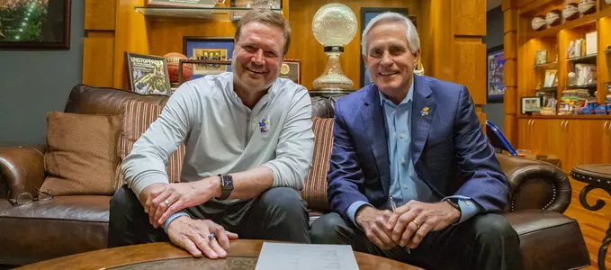 Kansas Signs Men’s Basketball Head Coach Bill Self to Lifetime Contract Image
