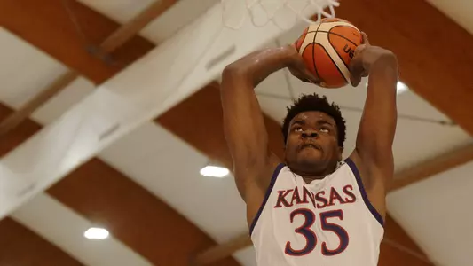 Jayhawks cruise again on Italy Tour with 92-61 rout Image