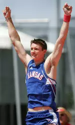 Kansas Men Open Midwest Regionals with Trio of Champions Image