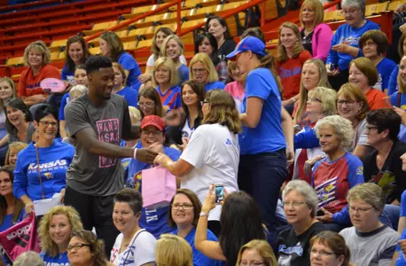 KU Men’s Hoops Hosts Sixth Annual Ladies Night Out Image