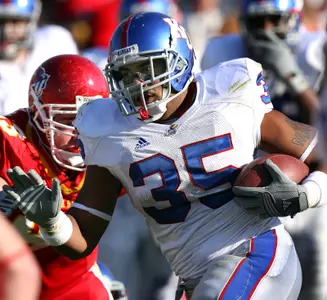 Jayhawks Breeze by Cyclones, 41-10 Image