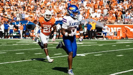 Kansas Drops Top-25 Showdown to No. 3 Texas, 40-14 Image