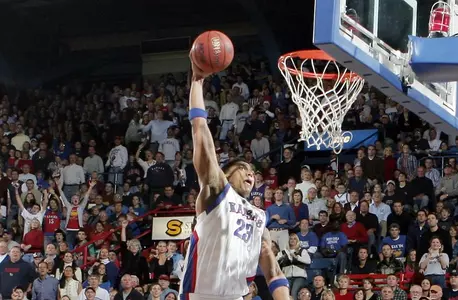 Kansas Men's Basketball Finishes 4-0 in Canada with 98-76 Win Against Burnaby All-Stars Image