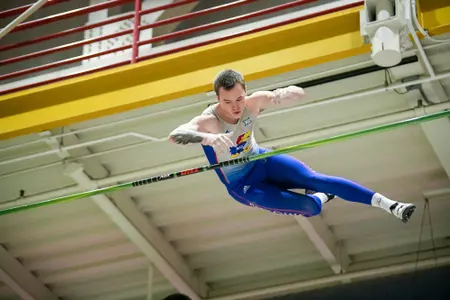 Bradford Wins Pole Vault Title on Day One of the Big 12 Championship Image