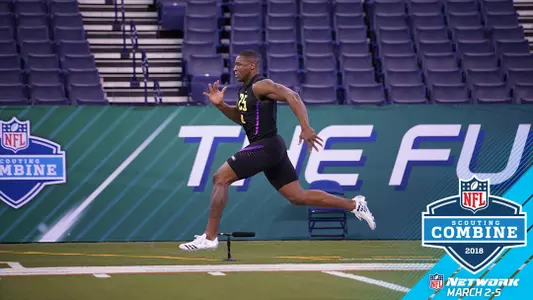 Dorance Armstrong Jr., performs well at 2018 NFL Combine Image