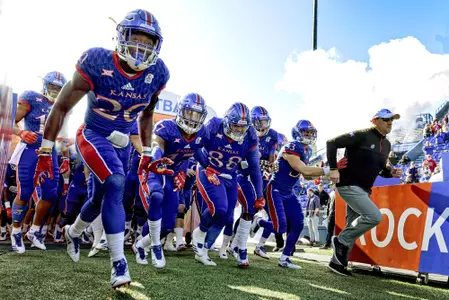 Kansas adds 15 to 2018 roster during early signing period Image