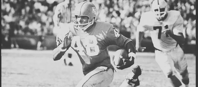 Gale Sayers Named No. 10 on ESPN's College Football's 150 Greatest Players Image
