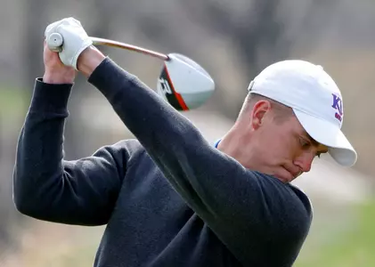 Gilbert Shoots Even Par, Climbs into tie for 11th Image