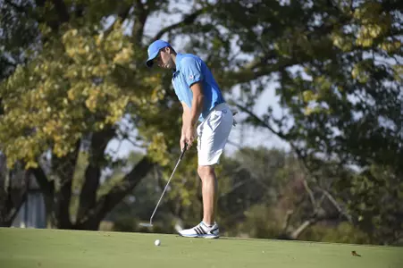 Weather delays second round; Kansas in second Image