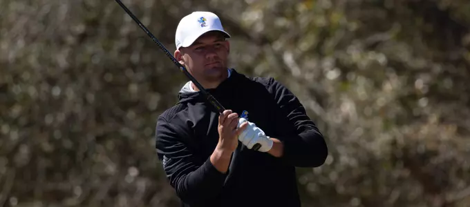 Jayhawks into Top 10 at Bulls Bay Image