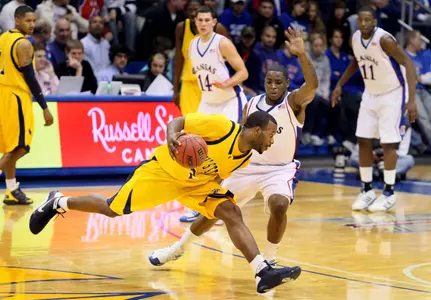 No. 25 Kansas Rolls Past Kent State 87-60 Image