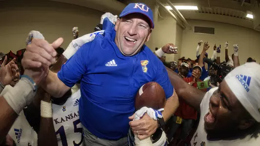 Jayhawks rush past Central Michigan, 31-7 Image