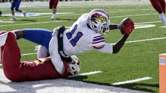 Kansas falls to Iowa State, 27-3 Image