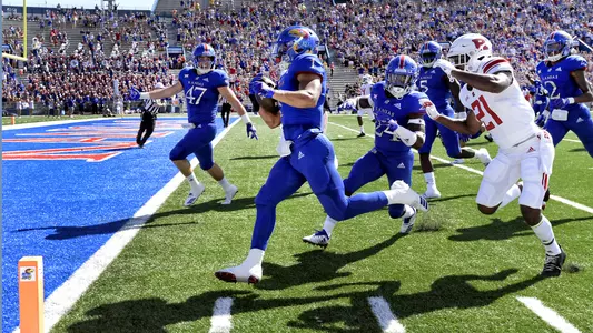 Dominant defense propels Kansas past Rutgers, 55-14 Image