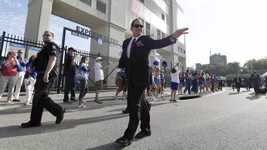 Les Miles By The Numbers Image