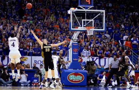 No. 2 Kansas Shuts Down Missouri 84-65 Image