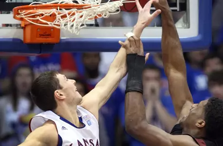 Reed, Morris Record Career Night to Lead No. 3 Kansas to 78-63 Victory at Cal Image