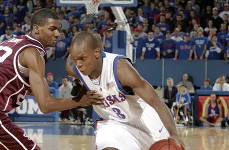 Kansas Basketball Wins School Record 63rd Straight Home Game, 82-41 vs. TAMU-CC Image