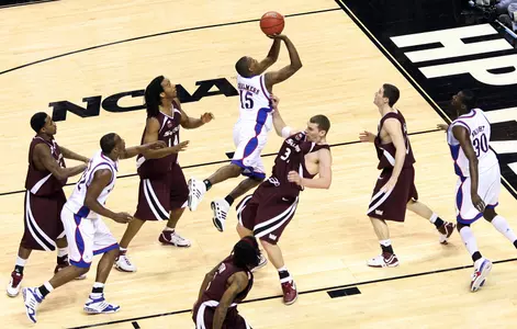 Kansas Elite Eight Bound, Defeats Southern Illinois 61-58 Image