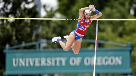 Kansas women, 14 individuals earn USTFCCCA All-Academic honors Image