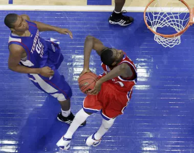 Kansas Rolls Past Tennessee State, 89-54 Image